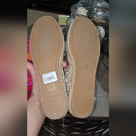 Tory Burch T MONOGRAM PLATFORM EMBROIDERED ESPADRILLE CHEETAH NEEDLEPOINT Sz 6 - Picture 3 of 6